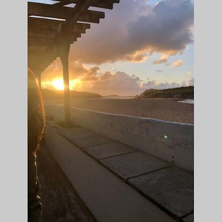 Six By The Sea - 2 Bed House - A Little Something For Everyone Saint Columb Minor Ngoại thất bức ảnh